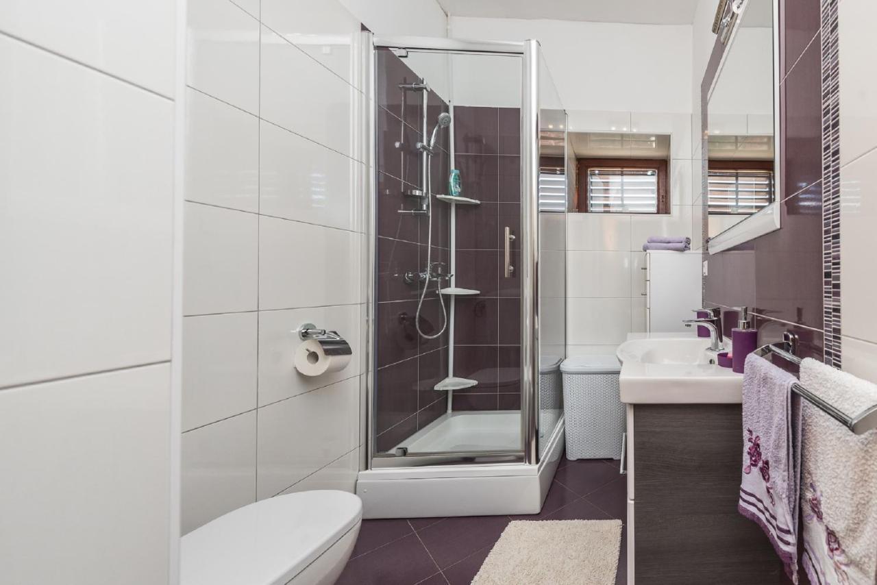 Holiday Home Tower With Private Pool, Sauna And Quads Smilcic Exteriér fotografie