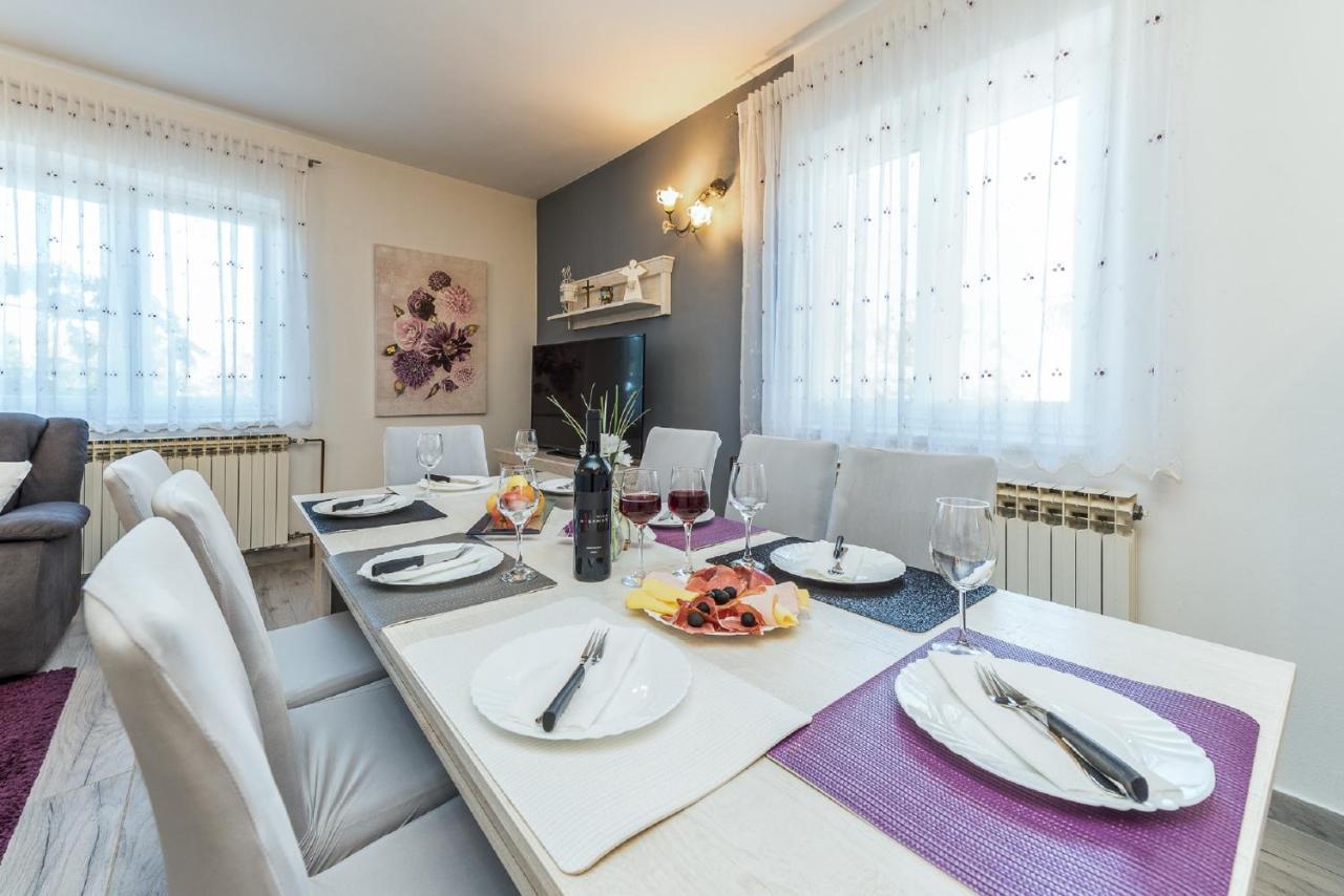 Holiday Home Tower With Private Pool, Sauna And Quads Smilcic Exteriér fotografie