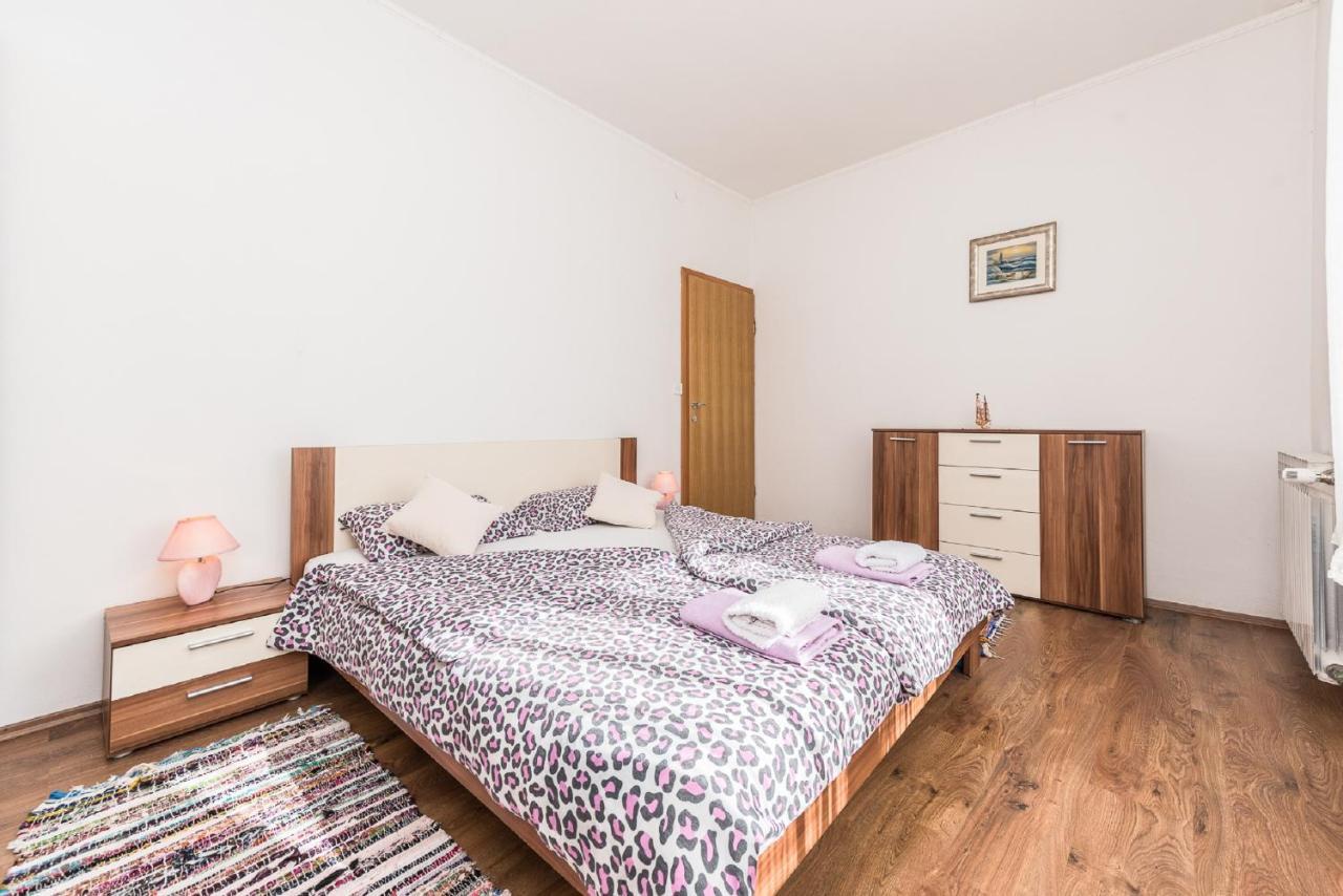 Holiday Home Tower With Private Pool, Sauna And Quads Smilcic Exteriér fotografie