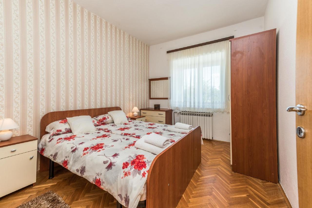Holiday Home Tower With Private Pool, Sauna And Quads Smilcic Exteriér fotografie